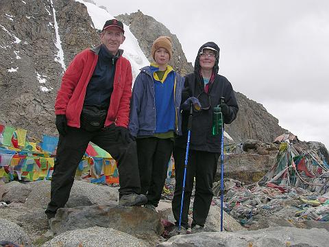 
Jerome Ryan, Peter Ryan, Charlotte Ryan on Kailash Dolma La (5636m) in 2006
